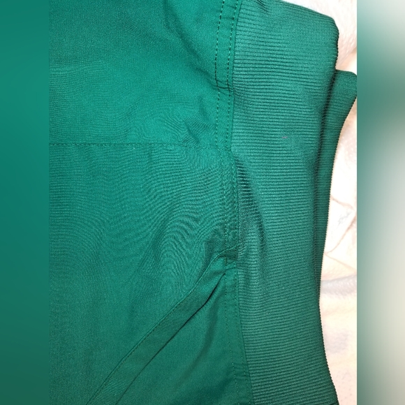 NWOT CHEROKEE REVOLUTION V NECK STRAIGHT LEG PULL ON CARGO SCRUBS SET - Picture 9 of 15